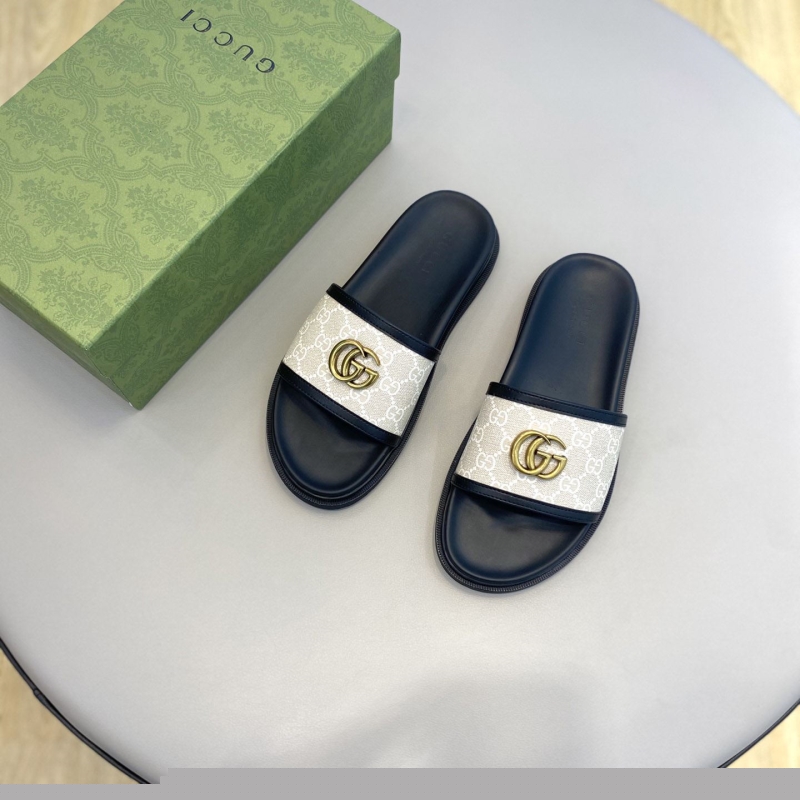 G*u*i slippers